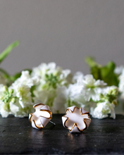 Load image into Gallery viewer, Dahlia