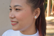 Load image into Gallery viewer, Hope Earrings