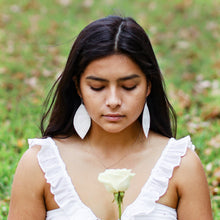 Load image into Gallery viewer, Allure Earrings