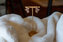 Load image into Gallery viewer, Stella
