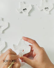 Load and play video in Gallery viewer, Texas Heart
